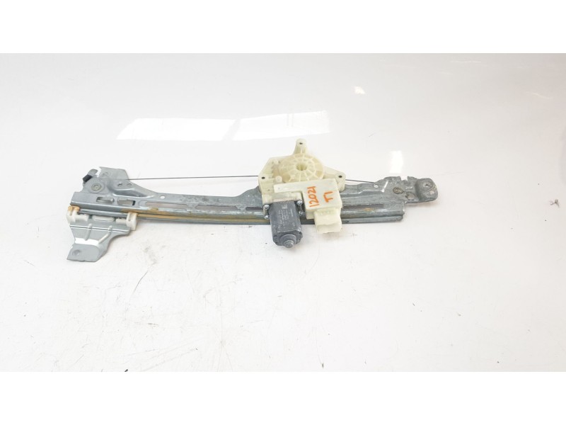 Recambio de elevalunas trasero izquierdo para peugeot 308 sw gt line referencia OEM IAM 9826080480 106174618 