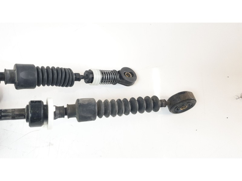 Recambio de palanca cambio para ssangyong tivoli urban 4x2 referencia OEM IAM 3170035000  