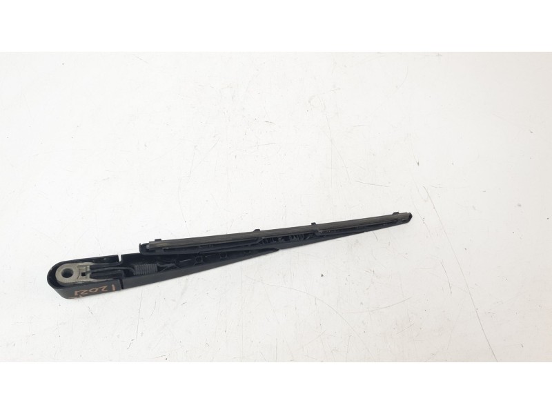 Recambio de brazo limpia trasero para peugeot 308 sw gt line referencia OEM IAM 1609428380  