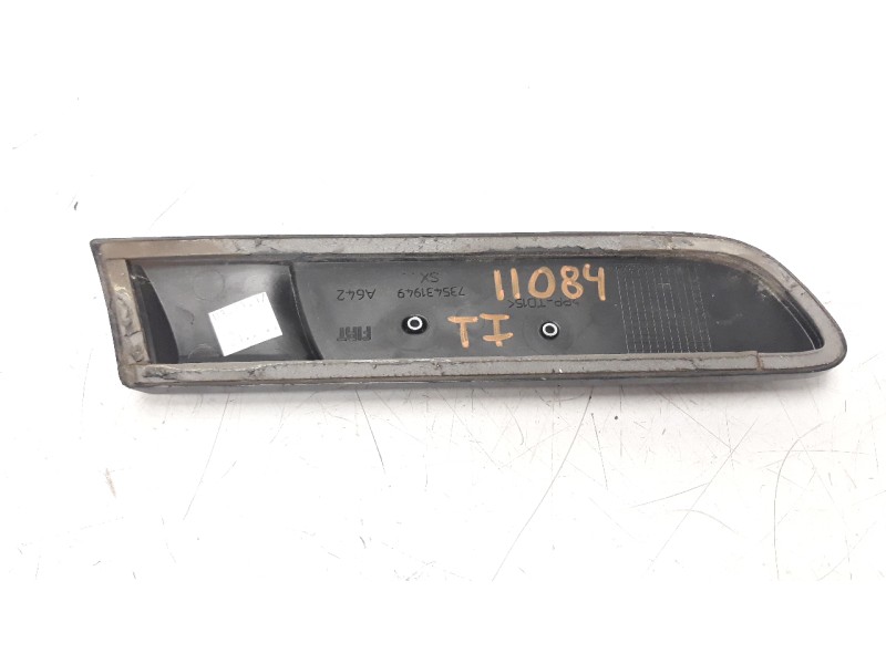 Recambio de moldura para fiat nuova 500 (150) 1.2 cat referencia OEM IAM 735653073  