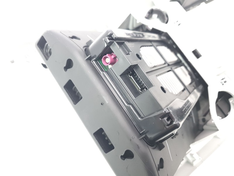 Recambio de moldura para seat arona (kj7, kjp) 1.6 tdi referencia OEM IAM CARGADOR  