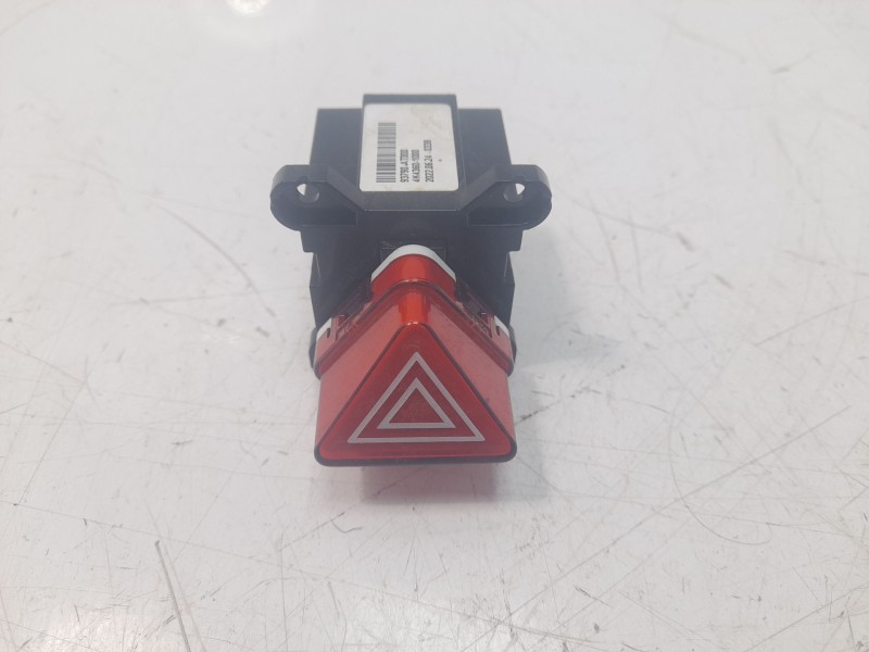 Recambio de warning para kia niro referencia OEM IAM 93790AT000  