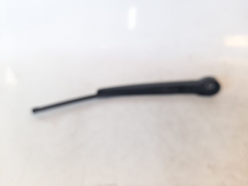 Recambio de brazo limpia trasero para skoda kamiq (nw4) 1.0 tsi referencia OEM IAM 658955704  