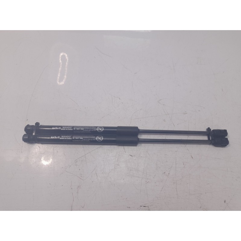 Recambio de amortiguadores capo para kia niro referencia OEM IAM 81161AT000  