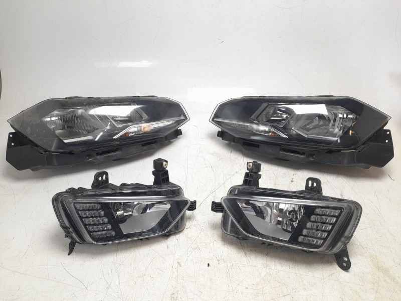 Recambio de morro completo para volkswagen polo edition referencia OEM IAM 2G0853666G9B9  