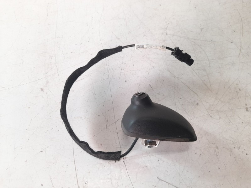 Recambio de antena para opel grandland x 1.2 referencia OEM IAM YQ00013780  