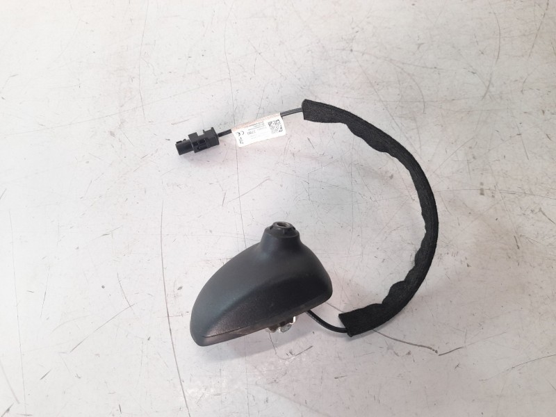 Recambio de antena para opel grandland x 1.2 referencia OEM IAM YQ00013780  