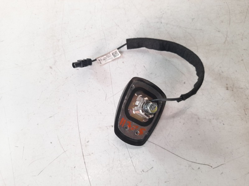 Recambio de antena para opel grandland x 1.2 referencia OEM IAM YQ00013780  