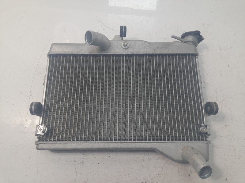 Recambio de radiador agua para yamaha yzf-r 7 yzf-r 7 referencia OEM IAM BEB1246100  