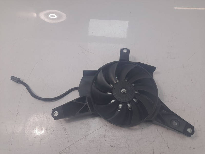 Recambio de electroventilador para yamaha yzf-r 7 yzf-r 7 referencia OEM IAM BEB1240500  
