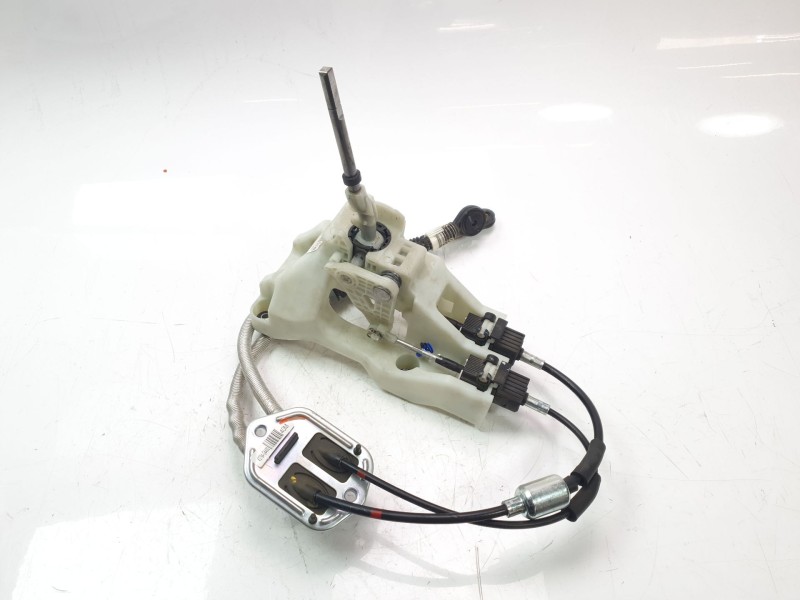 Recambio de palanca cambio para kia xceed drive referencia OEM IAM 43700J7120WK  