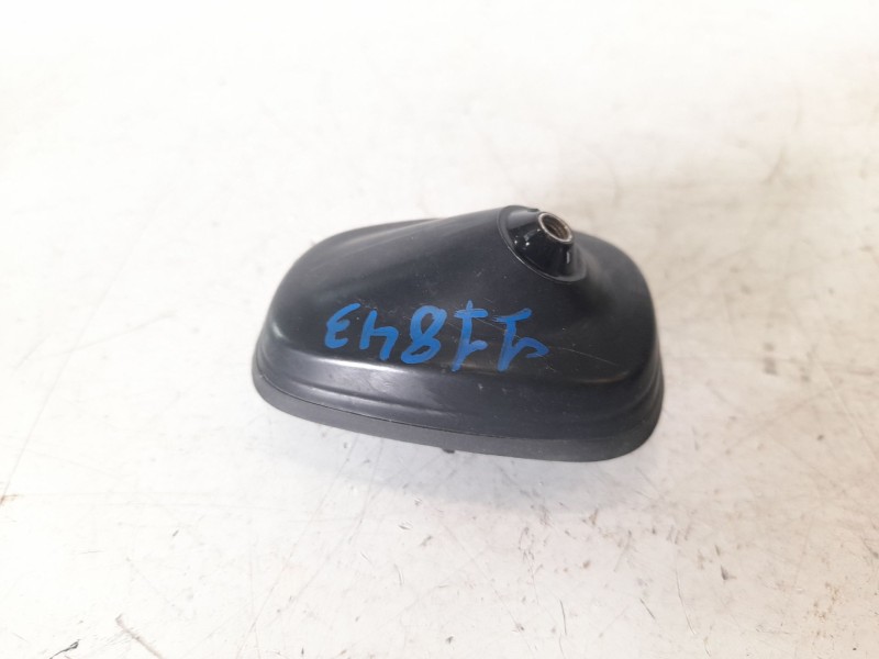 Recambio de base de antena para volkswagen polo edition referencia OEM IAM 6C00355015FQ  