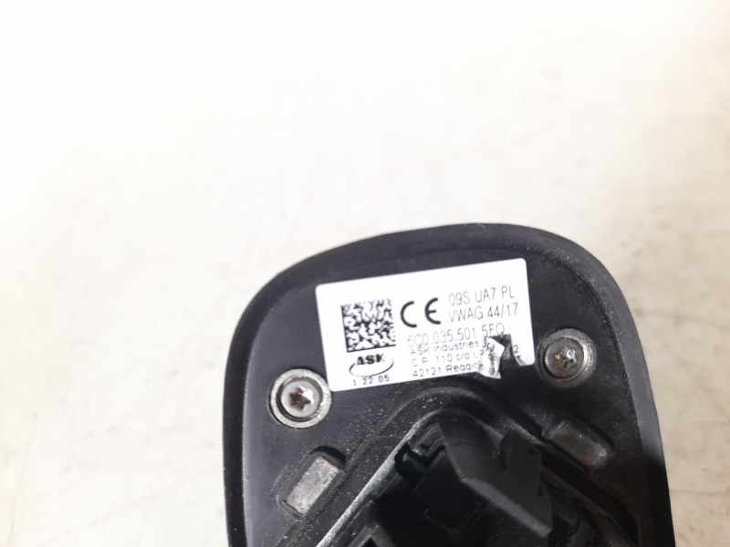 Recambio de base de antena para volkswagen polo edition referencia OEM IAM 6C00355015FQ  