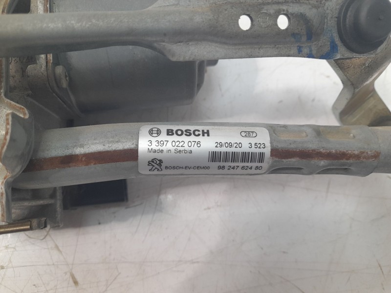 Recambio de motor limpia delantero para peugeot 3008 allure referencia OEM IAM 9824762480  