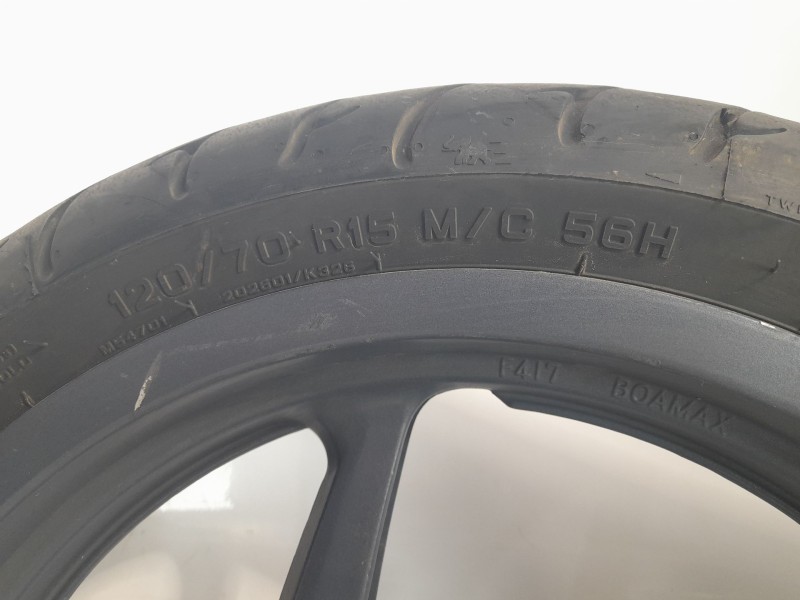 Recambio de llanta para kymco ak550 referencia OEM IAM 44600LGC6305JDA  
