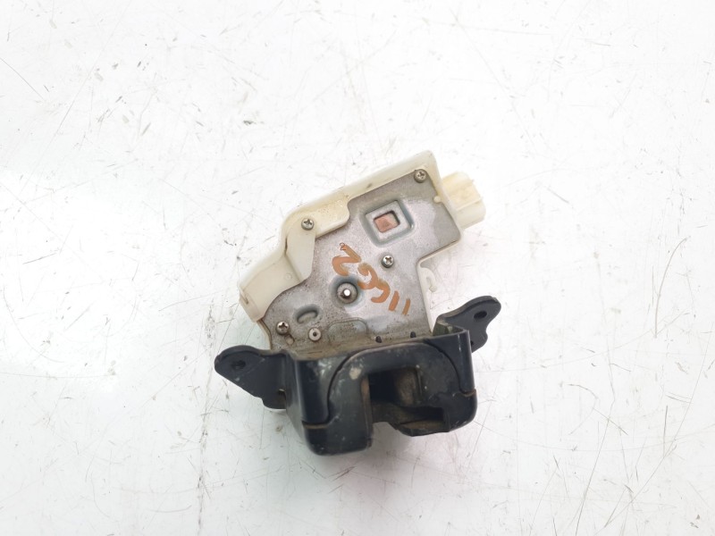 Recambio de cerradura maletero / porton para toyota rav4 referencia OEM IAM 6935042090  