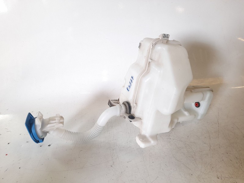 Recambio de deposito limpia para volkswagen polo edition referencia OEM IAM 2Q0955453F  