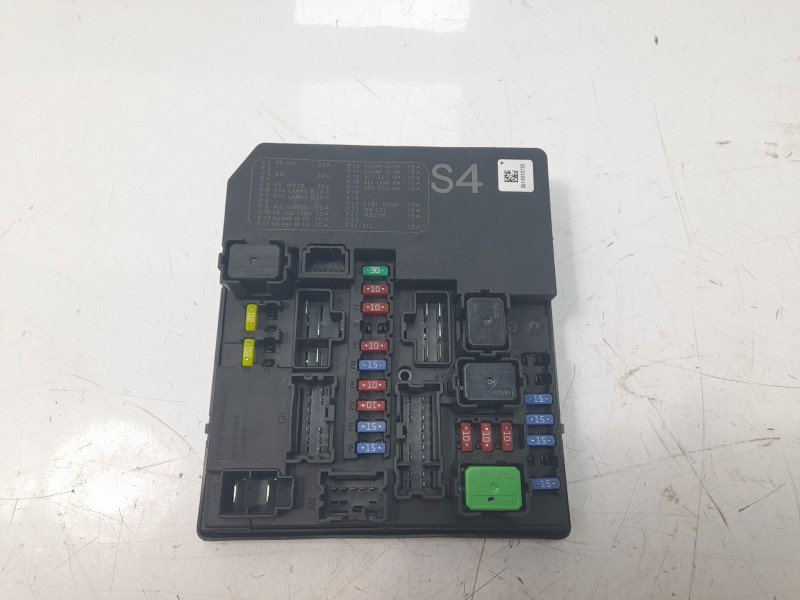 Recambio de caja reles / fusibles para nissan juke (f15) ultimate edition referencia OEM IAM 284B71TT2D  