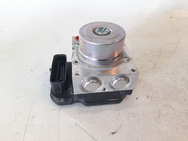 Recambio de abs para mitsubishi l 200 (kl0/kj0) basis doppelkabine 4wd referencia OEM IAM 4670C014  