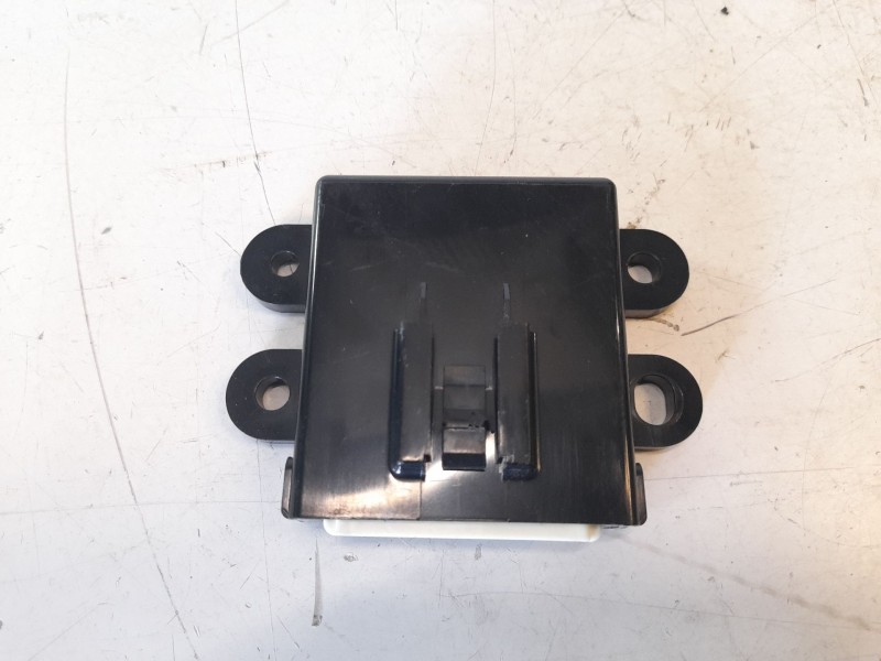 Recambio de modulo electronico para mitsubishi l 200 (kl0/kj0) basis doppelkabine 4wd referencia OEM IAM 1640A069  