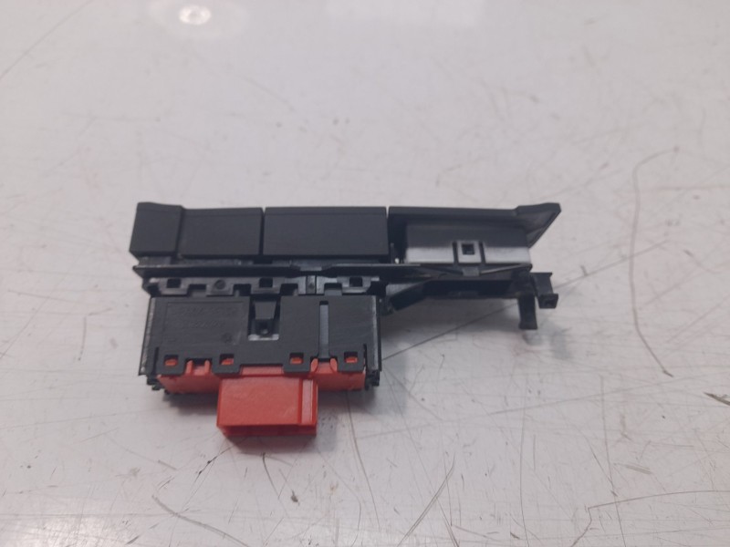 Recambio de interruptor para skoda kamiq (nw4) 1.5 tsi referencia OEM IAM 655927238A  