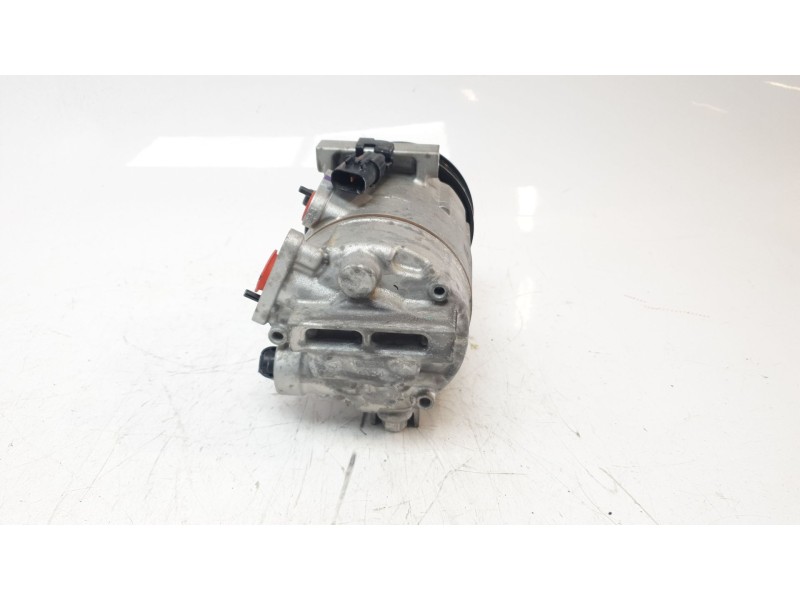 Recambio de compresor aire acondicionado para hyundai i30 (pd) 1.4 cat referencia OEM IAM 97701G4300  