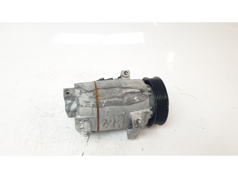 Recambio de compresor aire acondicionado para hyundai i30 (pd) 1.4 cat referencia OEM IAM 97701G4300  
