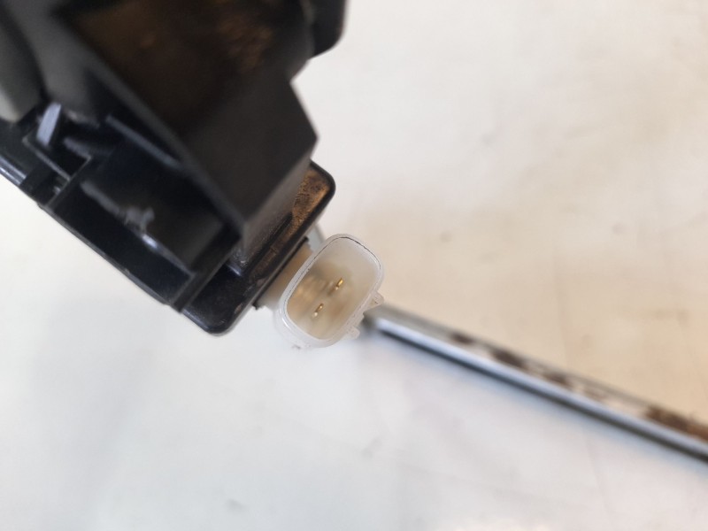 Recambio de elevalunas trasero izquierdo para mitsubishi l 200 (kl0/kj0) basis doppelkabine 4wd referencia OEM IAM 5713A474  