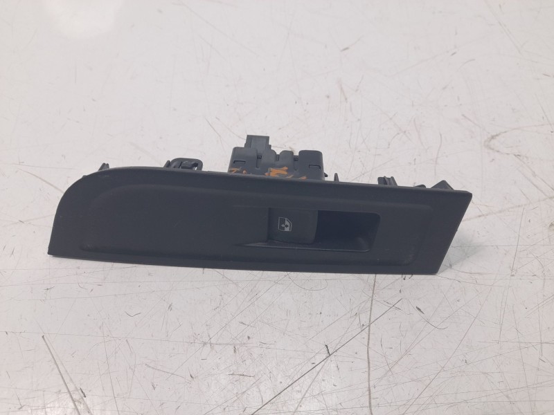 Recambio de mando elevalunas trasero izquierdo para skoda kamiq (nw4) 1.5 tsi referencia OEM IAM 5G0959855K  