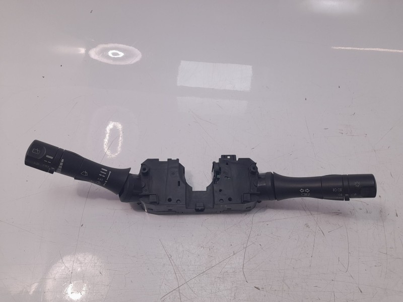 Recambio de mando multifuncion para nissan juke (f15) ultimate edition referencia OEM IAM 255601KK0B  