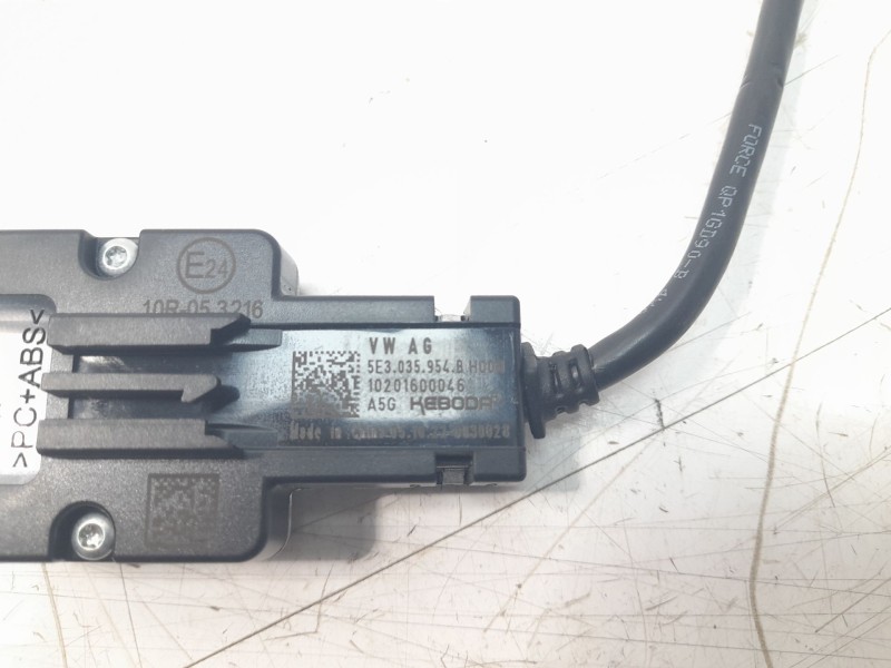 Recambio de modulo electronico para skoda kamiq (nw4) 1.5 tsi referencia OEM IAM 5E3035954B  