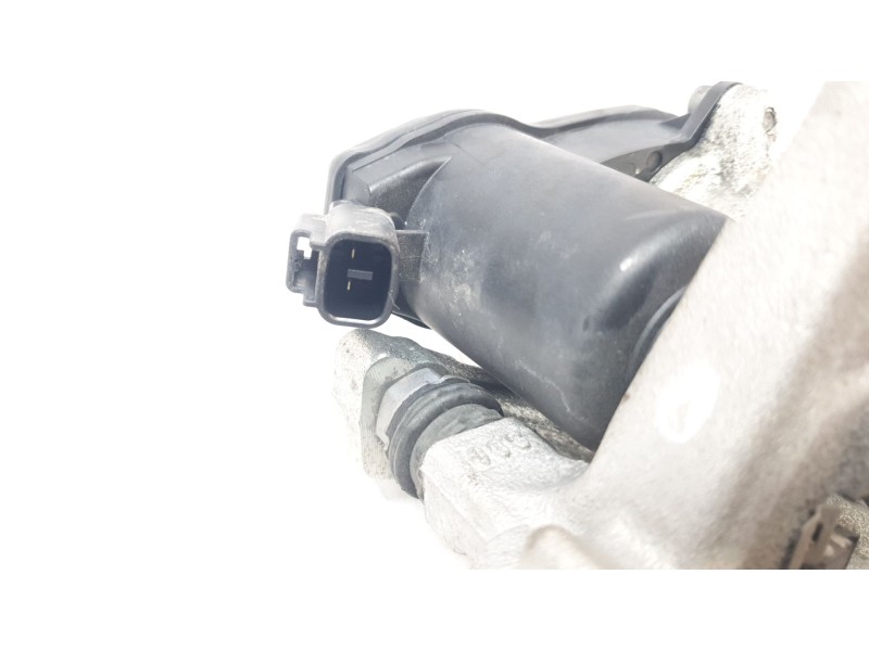 Recambio de pinza freno trasera derecha para toyota corolla (e21) referencia OEM IAM A006B119B  