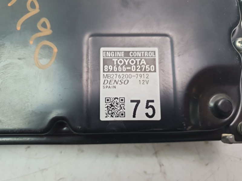 Recambio de centralita motor uce para toyota corolla (e21) hybrid active referencia OEM IAM 8966602750  MB2762007912