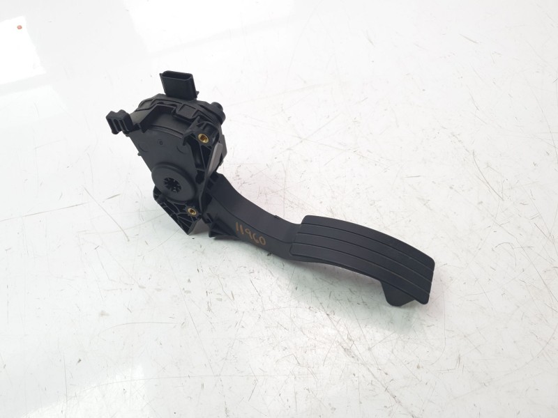 Recambio de potenciometro pedal para smart fortwo coupe electric drive / eq pull&bear (453.391) referencia OEM IAM A4532900800  
