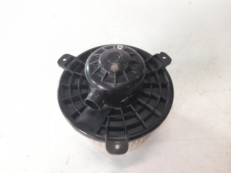 Recambio de ventilador calefaccion para mitsubishi l 200 (kl0/kj0) basis doppelkabine 4wd referencia OEM IAM 7802A312  