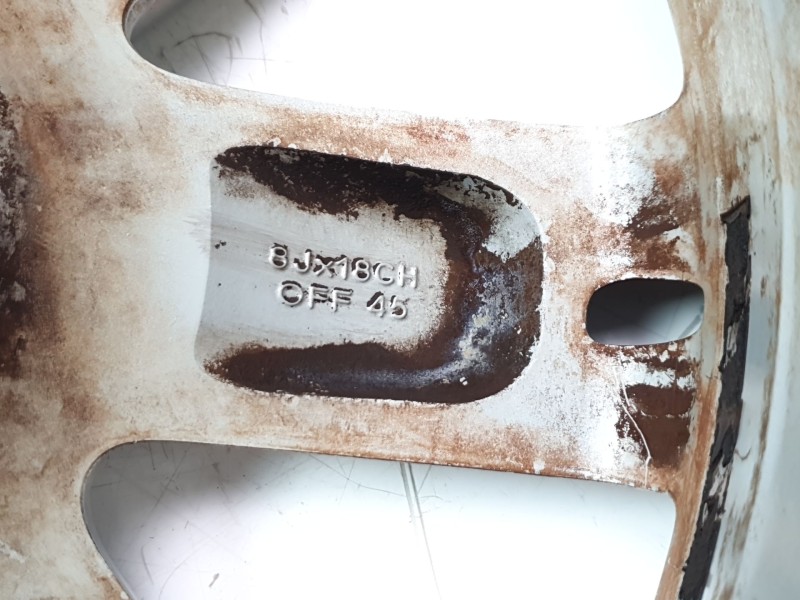 Recambio de llanta para land rover evoque hse dynamic referencia OEM IAM LR048431  