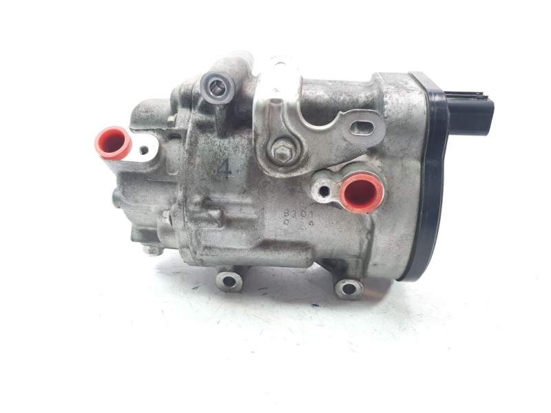 Recambio de compresor aire acondicionado para toyota corolla (e21) hybrid active referencia OEM IAM 0424001200  