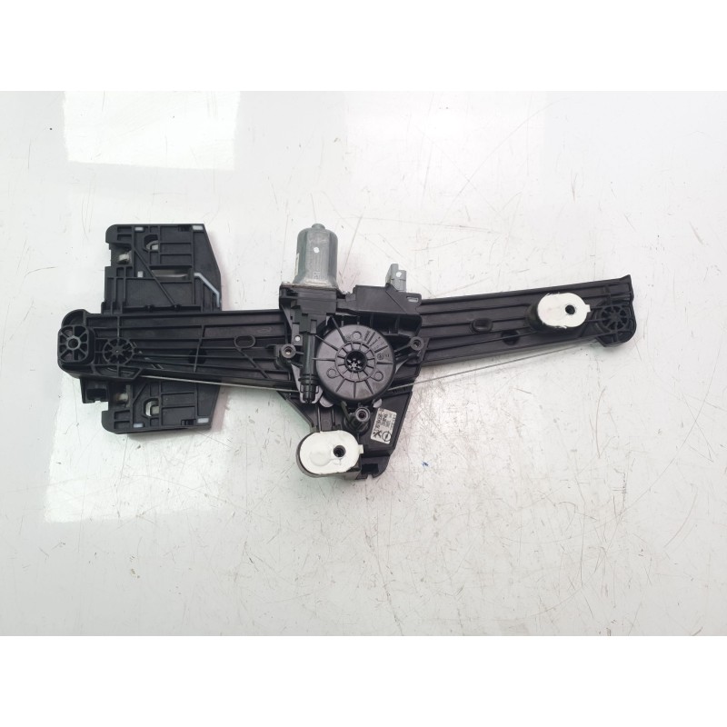 Recambio de elevalunas trasero derecho para opel corsa f (p2jo) corsa-e (68) referencia OEM IAM 9829045580  