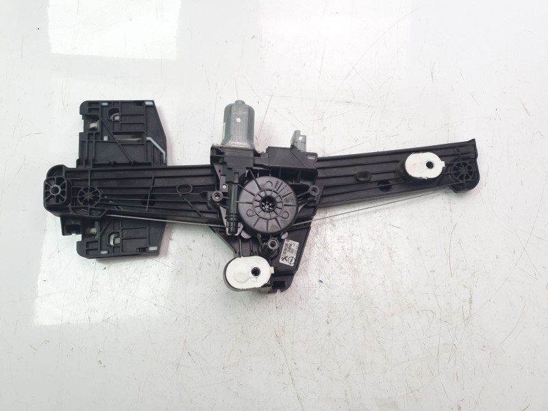 Recambio de elevalunas trasero derecho para opel corsa f (p2jo) corsa-e (68) referencia OEM IAM 9829045580  