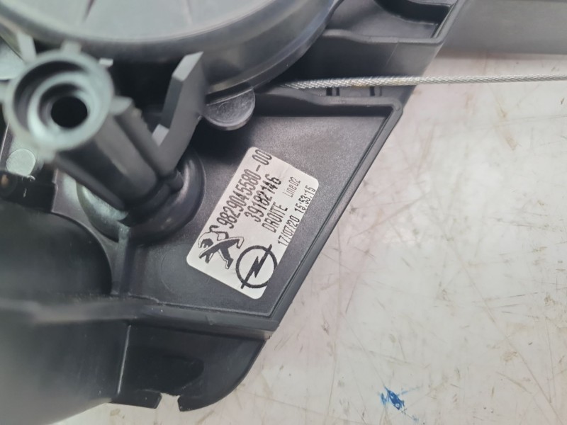Recambio de elevalunas trasero derecho para opel corsa f (p2jo) corsa-e (68) referencia OEM IAM 9829045580  