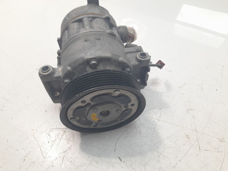 Recambio de compresor aire acondicionado para audi q5 (8rb) 2.0 tdi quattro referencia OEM IAM 8T0260805T  32892 , CAF760037