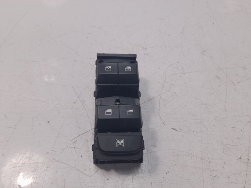 Recambio de mando elevalunas delantero izquierdo para kia xceed drive referencia OEM IAM 93570J7120  