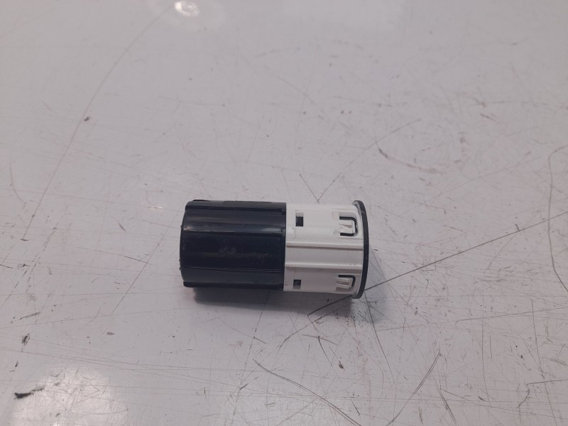 Recambio de modulo electronico para kia xceed drive referencia OEM IAM 96125J7700  