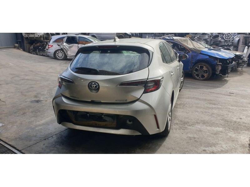 toyota corolla (e21) del año 2021