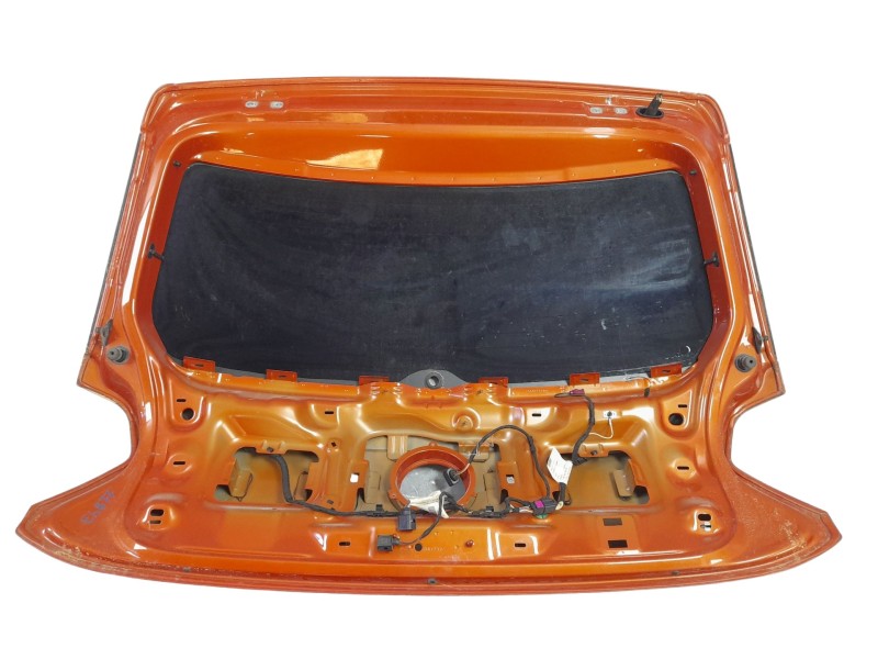 Recambio de porton trasero para volkswagen polo edition referencia OEM IAM 2G6827025E  