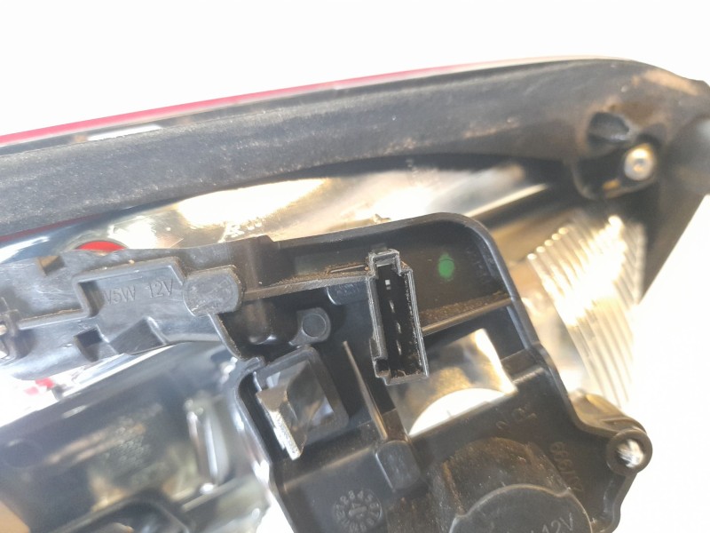 Recambio de piloto trasero derecho interior para opel crossland x / crossland (p17, p2qo) 1.2 (75) referencia OEM IAM 13467979  