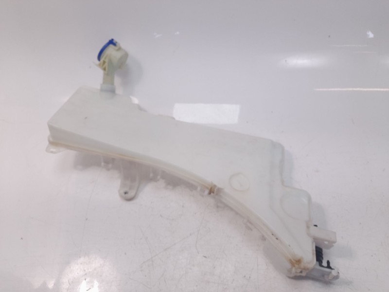 Recambio de deposito limpia para peugeot 3008 allure referencia OEM IAM 9826400780 A2C97931200 