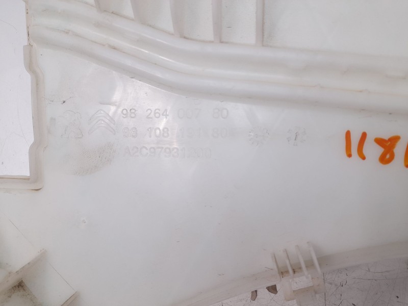 Recambio de deposito limpia para peugeot 3008 allure referencia OEM IAM 9826400780 A2C97931200 