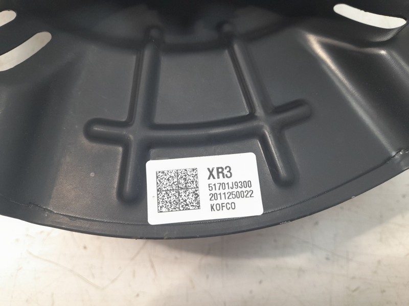 Recambio de mangueta delantera derecha para hyundai kona referencia OEM IAM 51701J9300  