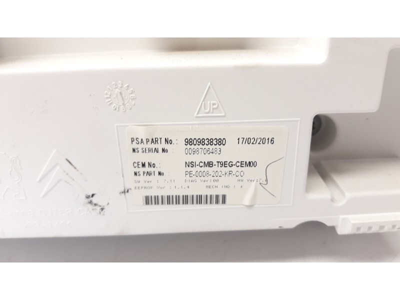 Recambio de cuadro instrumentos para peugeot 308 style referencia OEM IAM 9809838380  